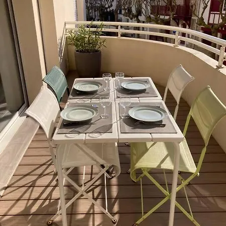 Apartment Appart Hypercentre - Pkg / Wifi / 4-6 Personnes *