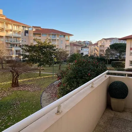 Apartment Appart Hypercentre - Pkg / Wifi / 4-6 Personnes
